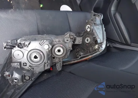 2016 Subaru Forester 2.5I Premium z USA, uszkodzony, nr VIN JF2SJADCXGH474602